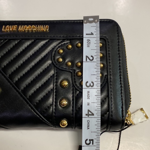 NWT LOVE MOSCHINO Wallet Zip Around Black PU Gold Tone Studded 8 Card Slots - Picture 9 of 9